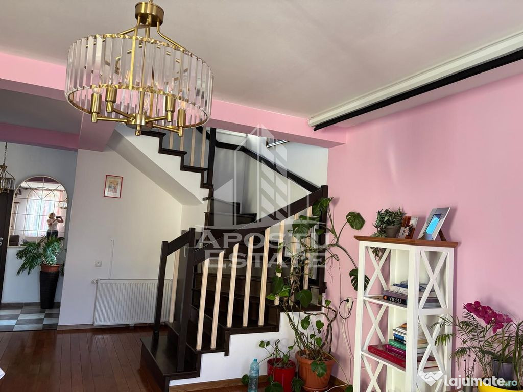 Duplex cu 4 camere, 2 locuri de parcare, in Dumbravita