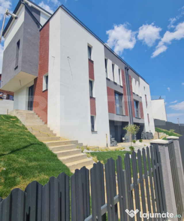 Casa cu 5 camere, 200 mp utili, 245 mp de teren