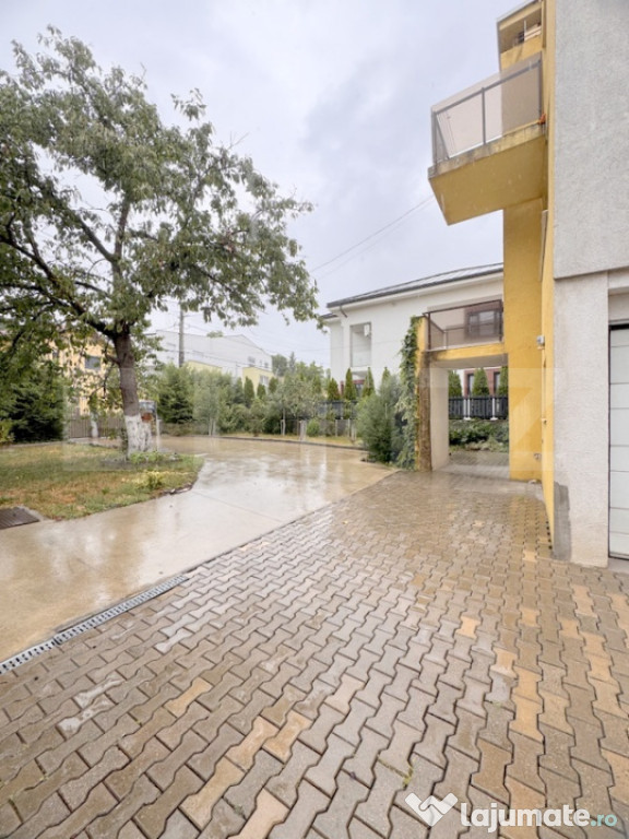Casa individuala , 3 garaje , terasa , 352mp utili, zona Da