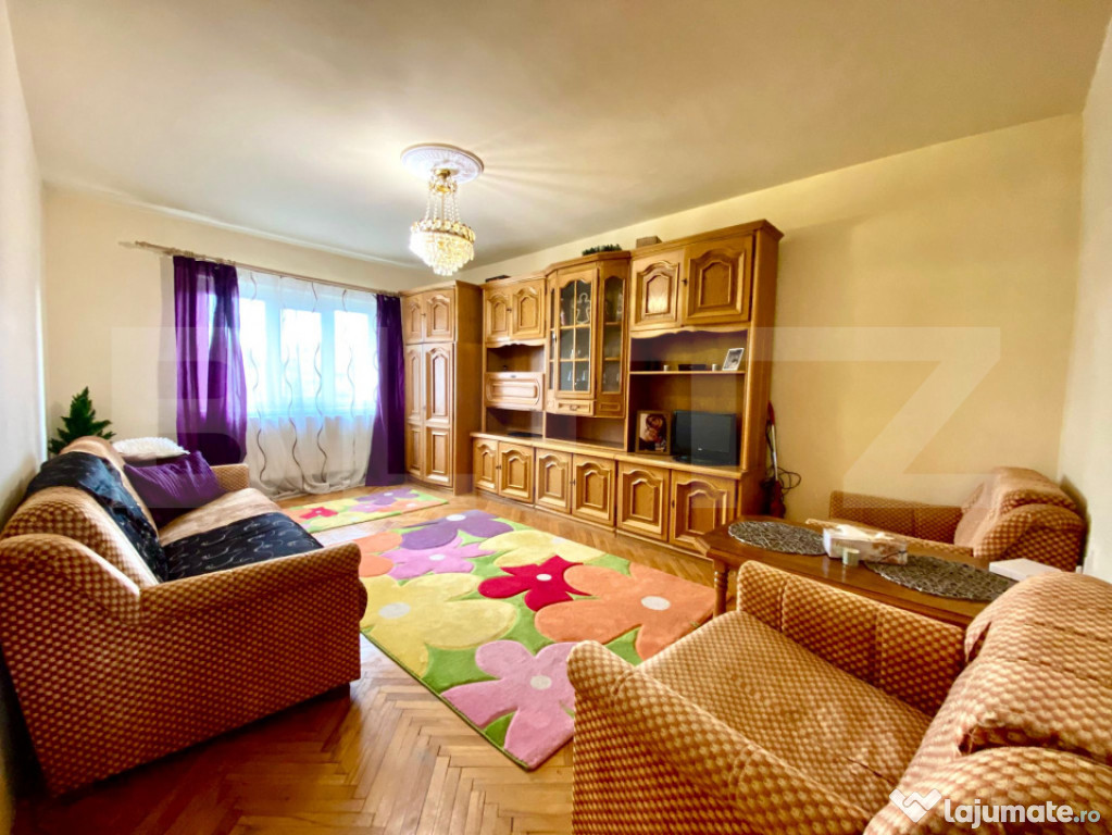 Apartament de vânzare cu 2 camere, 56 mp, mobilat și utila