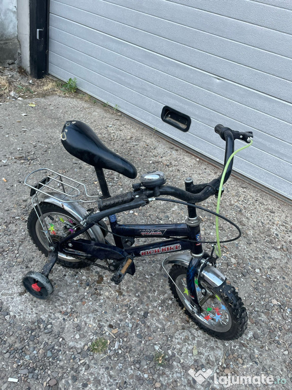 Se vinde bicicletă pentru copii