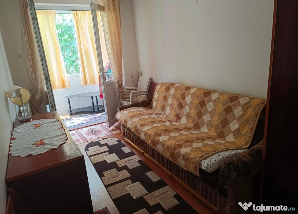 Apartament 3 camere, circular - zona Centru Civic