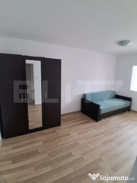 Garsoniera de vanzare, 28 mp, zona Vasile Aron