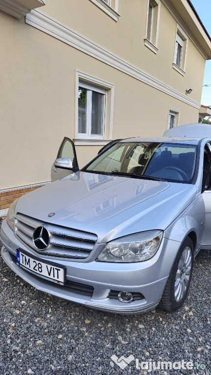 Vând mercedes C class