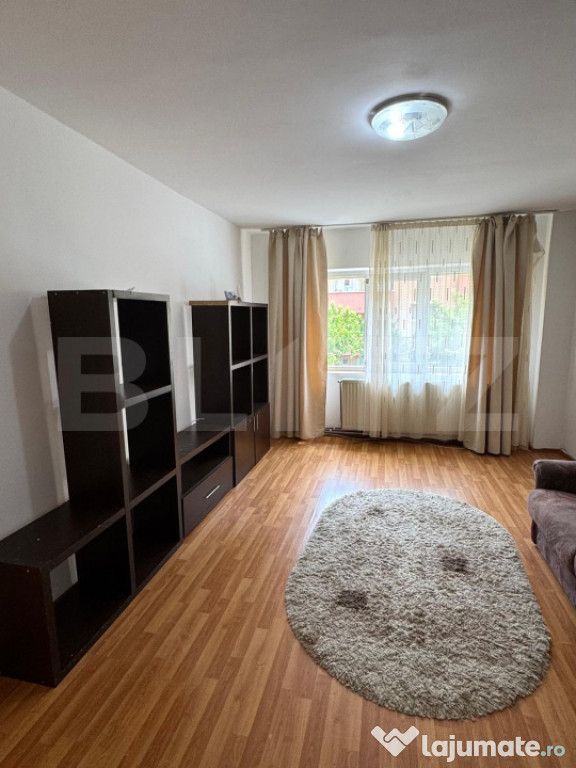 Apartament 2 camere, decomndat, etaj 1 Racadau de vanzare