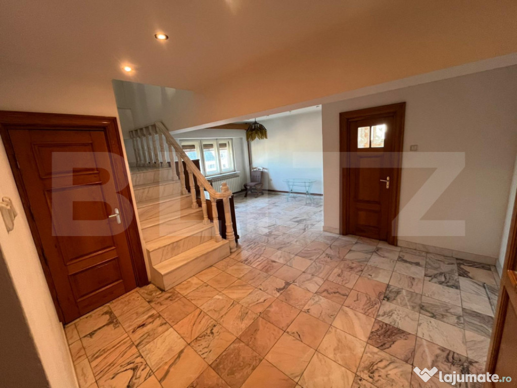 Apartament deosebit cu 5 camere – spațiu, lumină și ele