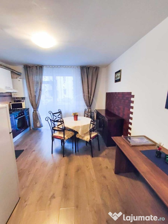Inchiriere apartament doua camere zona centrala
