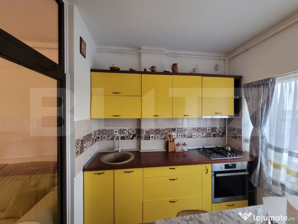 Apartament de vanzare, cu 3 camere, 66 mp, zona Pacurari