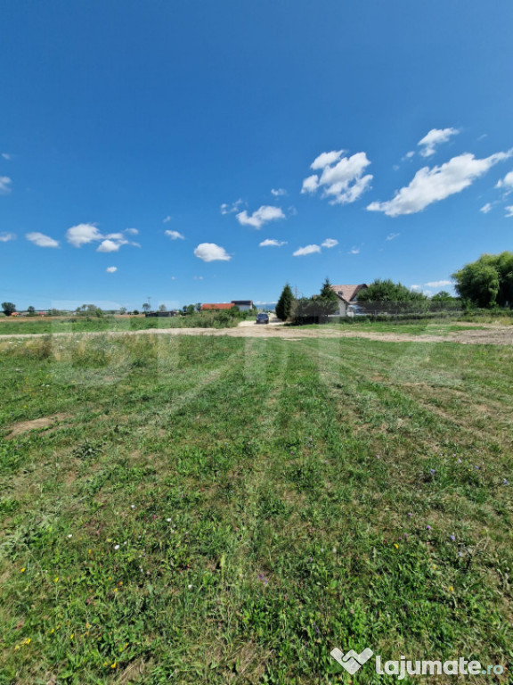Teren 6300mp-Oportunitate investitie,zona in dezvoltare