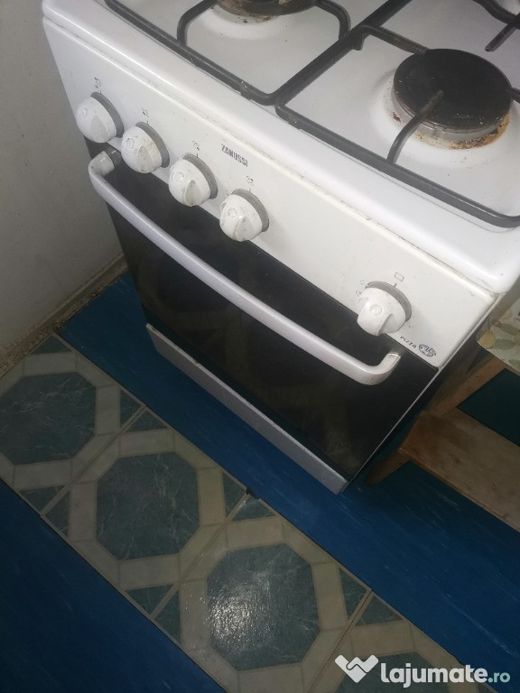 Aragaz Zanussi 4 ochiuri+Cuptor