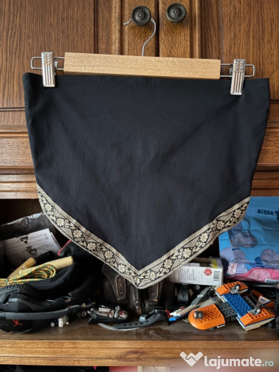 Top elegant elasticizat