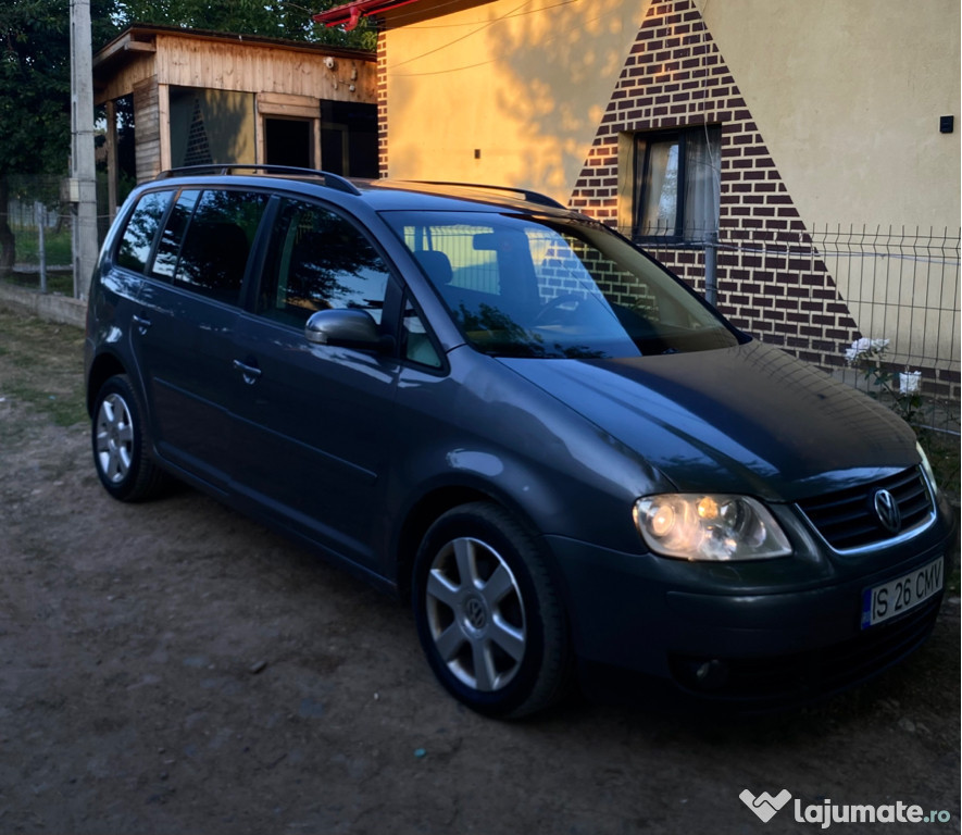 Touran 2.0 TDI automat