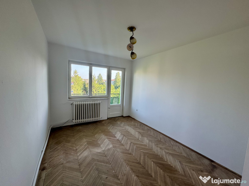 Apartament 2 camere etaj 4