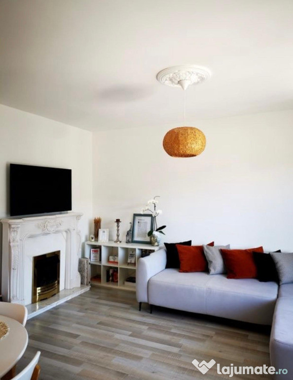 Apartament 2 camere, decomandat - zona Avantgarden