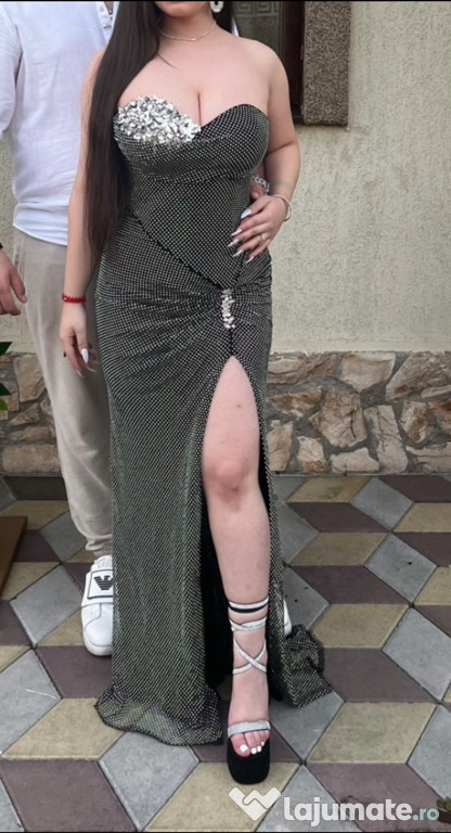 Rochie neagră de seară