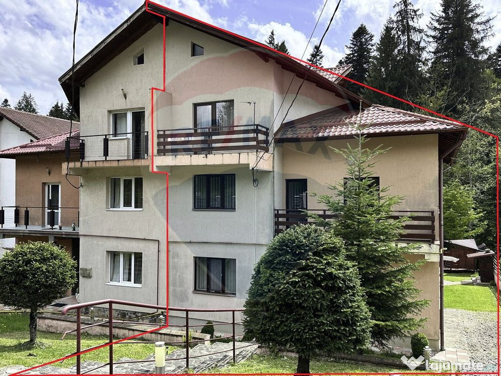Casă / Vilă cu 8 camere de vânzare în zona Valea Rasn...