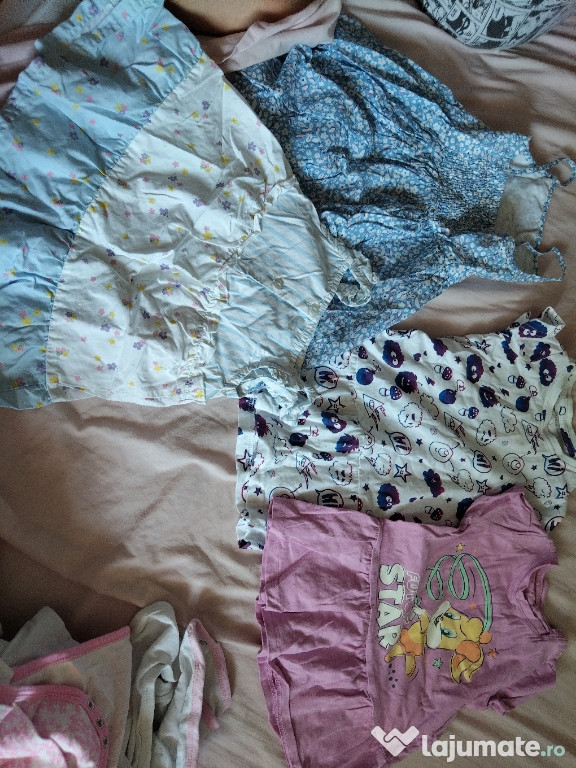 SE VINDE LOT DE FETITE ROCHITE BODY MAIEURI PANTALONI SCURTI
