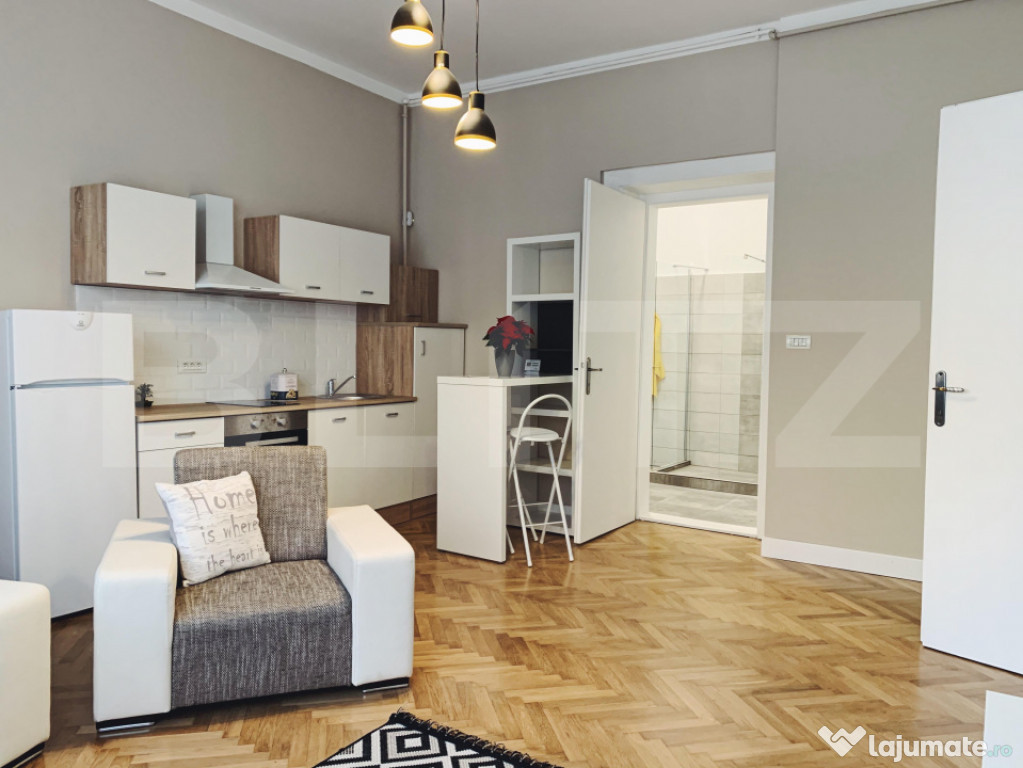 Apartament doua camere, cladire istorica, zona Medicina