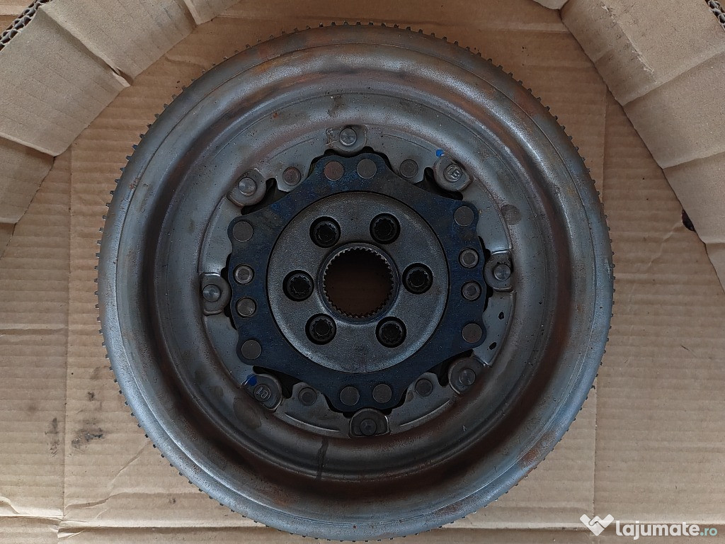 Olanta masa dubla LUK DMF- DSG Volkswagen Passat B7 2.0 TDI CFFB 2010-