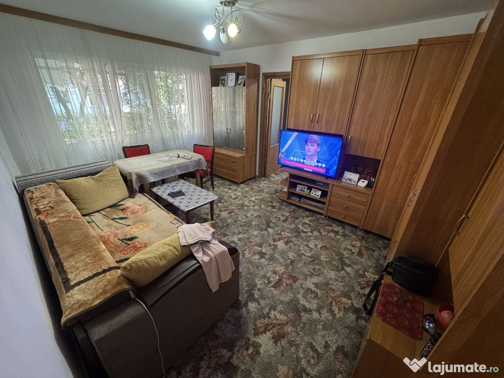 Apartament 2 camere zona Km 4 5