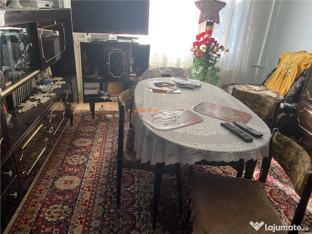 Apartament 2 camere , zona Cartier Sud, decomandat , 54 mp