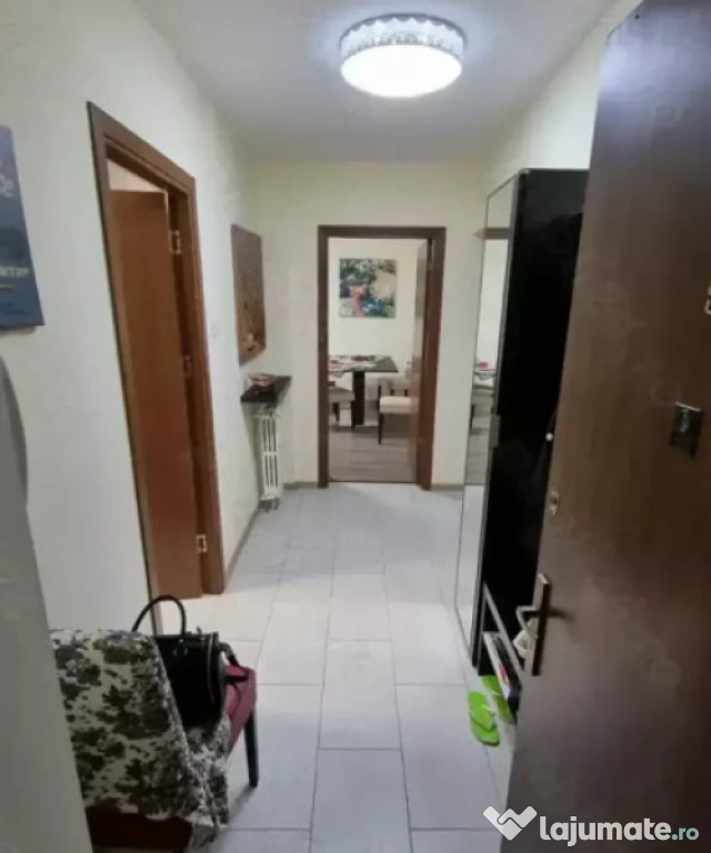 Apartament 3 camere - Centru Civic