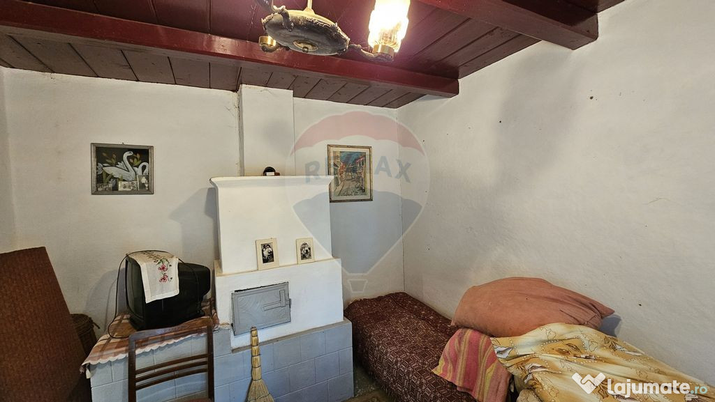 Casa de vânzare cu teren 9200 mp, Pădureni-Șendriceni,...
