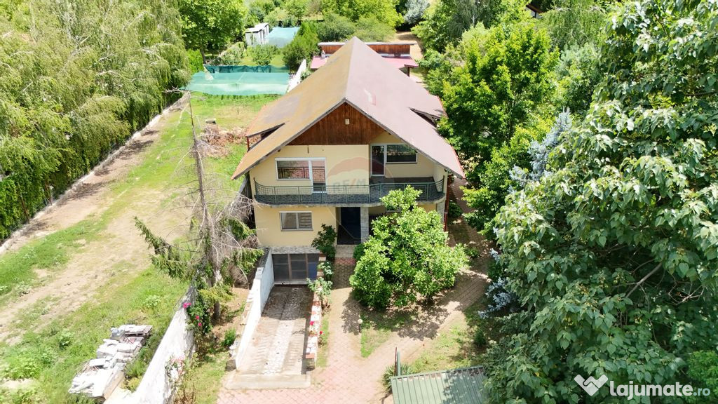 Vila de vânzare Snagov | Piscină, Livadă, 8 camere | 3...