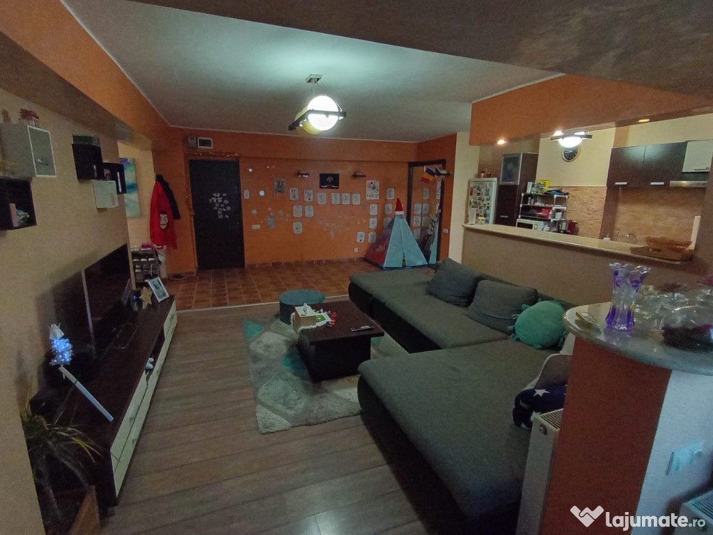 Apartament 3 camere, intre Gorjului si Pacii, propietar