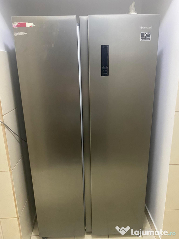 Frigider vortex side by side