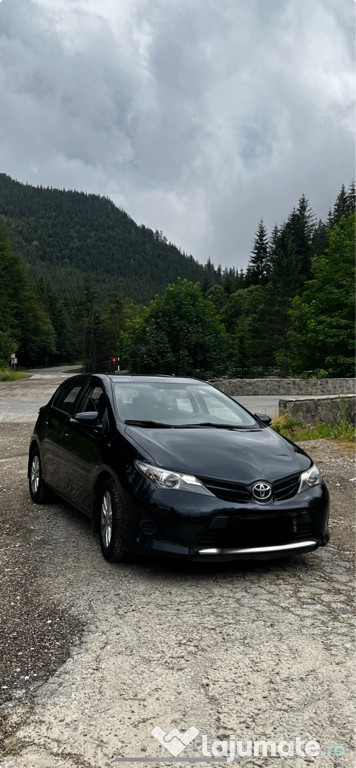 Toyota Auris 1.4 D 90 CP •2015 • unic proprietar în familie