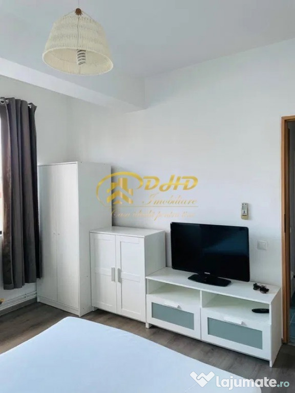 Apartament 1 cameră - Podul de Piatră (semicentral)