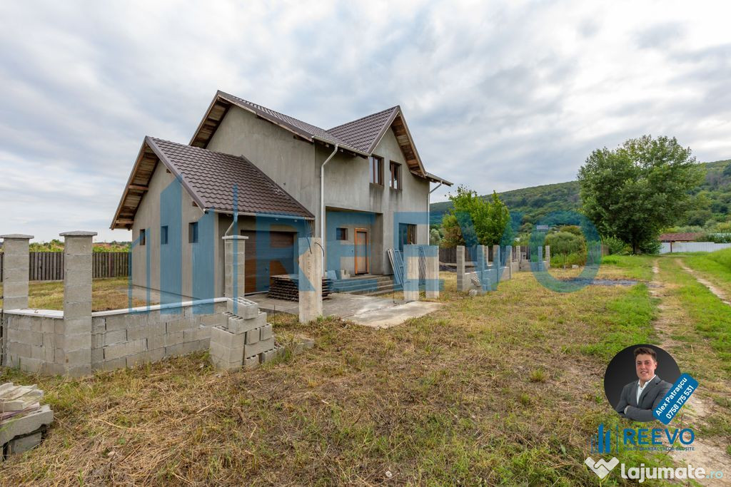 Vilă spațioasă cu vedere la pădure, la doar 15 minute...