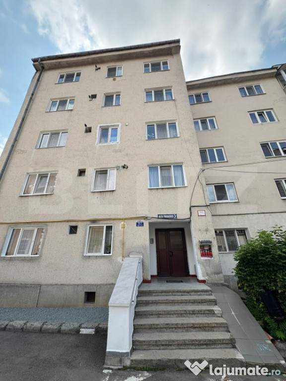 Apartament 3 camere, renovabil etaj 2, zona Ispirescu