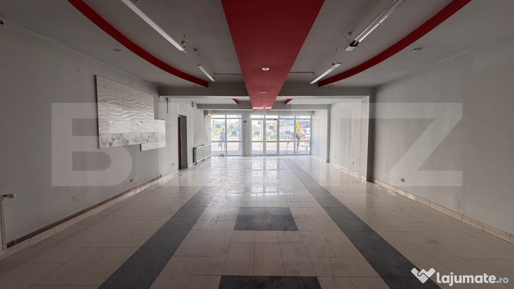 Spațiu comercial 163 mp, vitrină, vad auto/pietonal, Calea