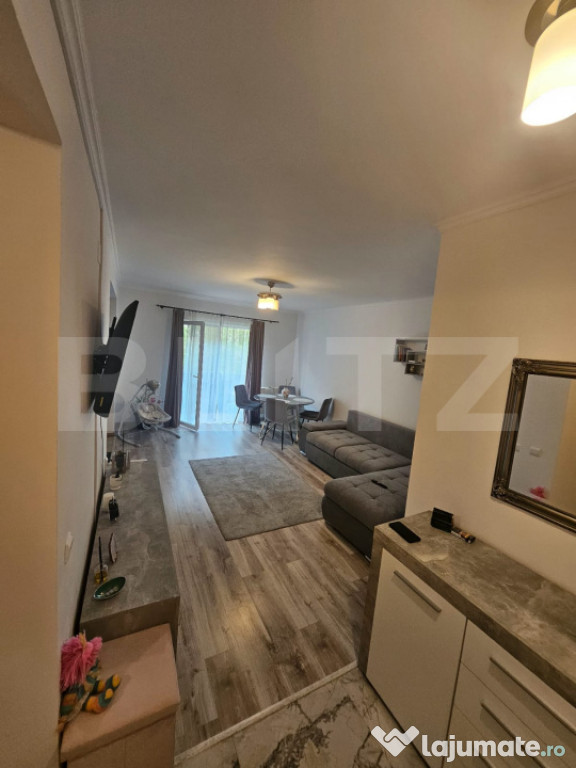 Apartament semidecomandat 58 mp, cu parcare, zona Florilor