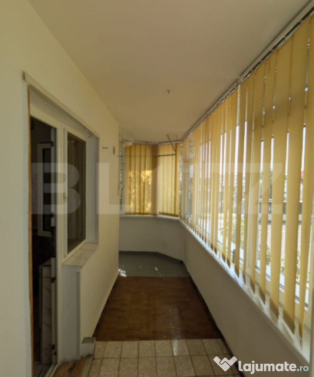 Apartament 3 camere decomandat – etaj 1/4 – Micro 11, T?
