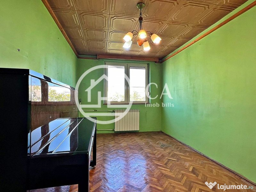 Apartament de vânzare cu 3 camere în zona Velența, Oradea