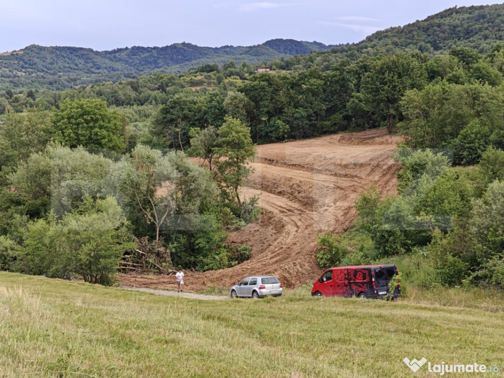 Teren extravilan de vanzare 12050mp , la doar 19km de orasul