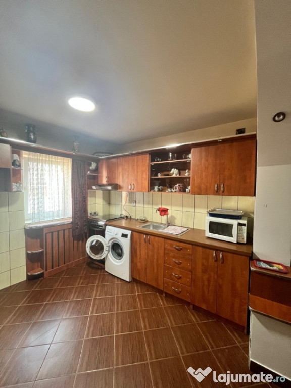 Apartament 2 camere, etaj 2, Radauti