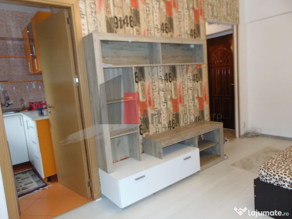 Apartament cu o camera, garsoniera Titan metrou