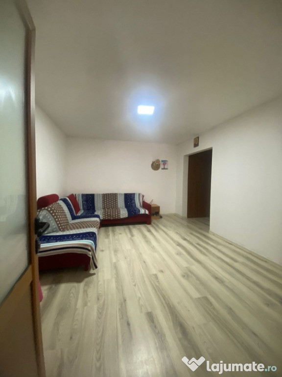 Apartament 2 camere, mobilat si utilat, bloc din 1989, Lunca Cetatuii