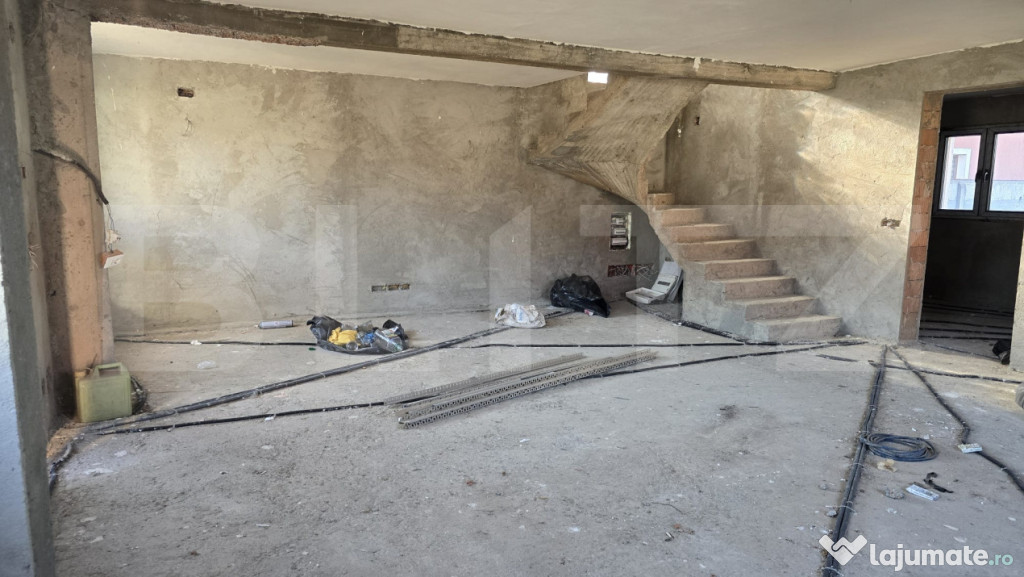 Casa 4 camere, 223mp 1330 mp Teren