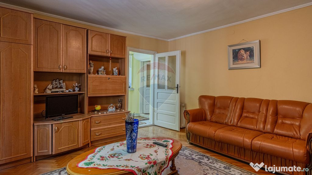 Apartament 2 camere la casă | Curte spațioasă și loc ...
