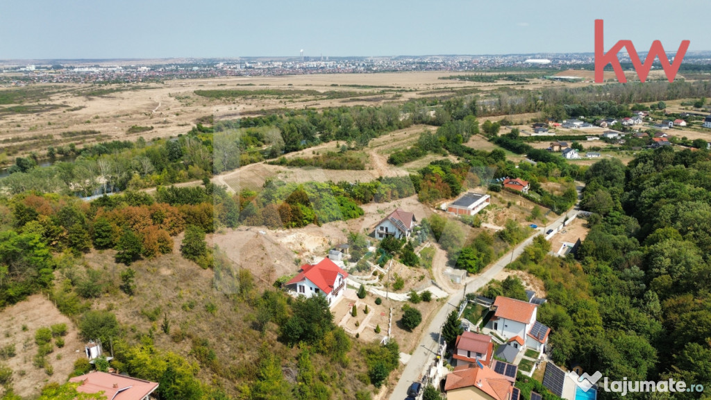 Teren intravilan Leamna, priveliste deosebita, zona de padur
