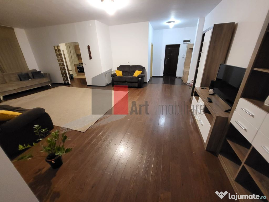 Apartament cu 3 camere de vanzare in zona Straulesti