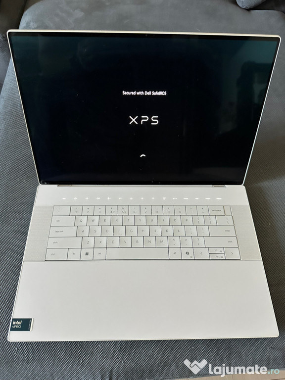 Laptop Dell XPS 9640 16"