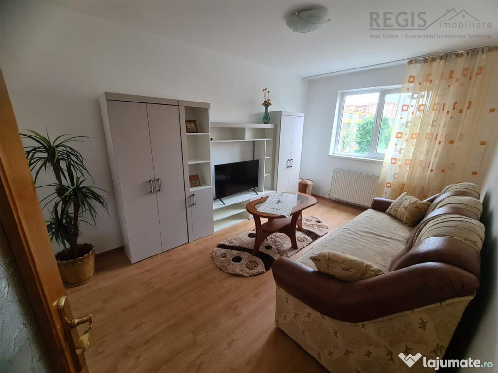 Apartament decomandat de 3 camere in zona Astra