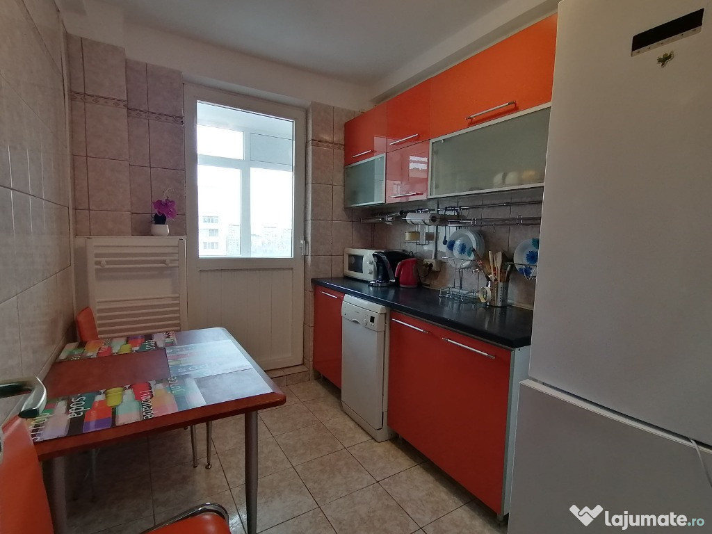Centru apartament cu 2 camere
