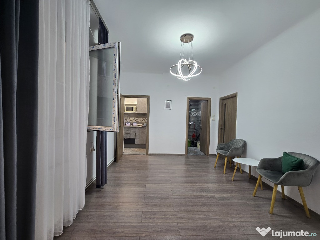Parc Cismigiu - 4 camere, renovat, centrala proprie
